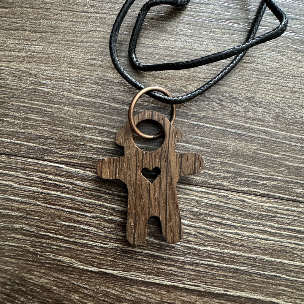 New Wooden Heart Pendant Necklace 24$